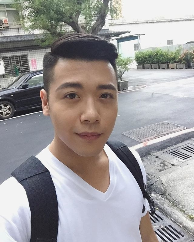 陈俊峰的第四张照片--福建认干亲服务网