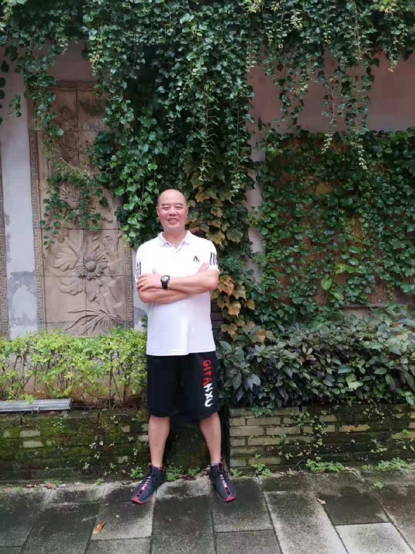 李国伟的第五张照片--福建认干亲服务网