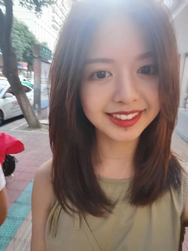 无处安放的大长腿的第一张照片--福建认干亲服务网