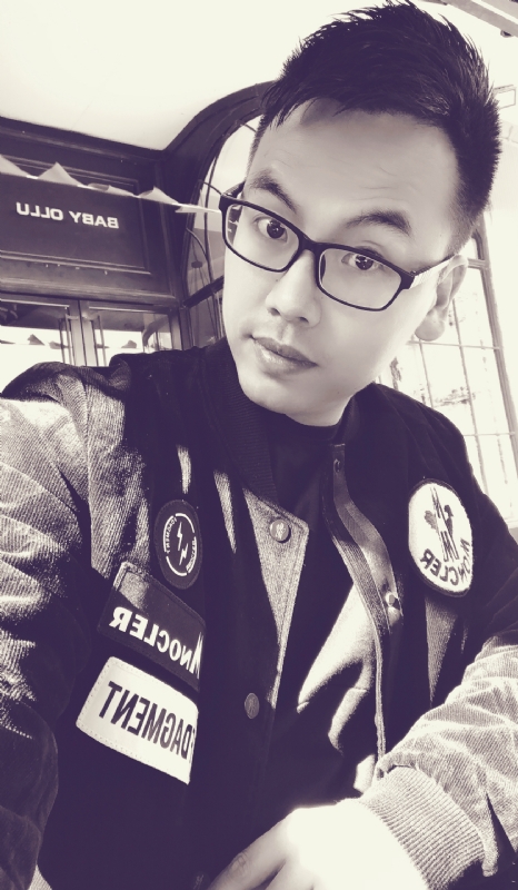 十七楼的猫的第一张照片--福建认干亲服务网