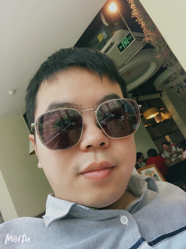 月台等路人的第一张照片--福建认干亲服务网