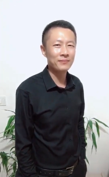 地huhi的第一张照片--福建认干亲服务网