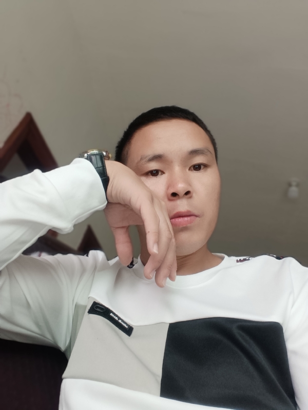 冷漠的第一张照片--福建认干亲服务网