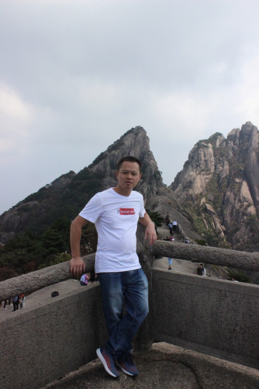 猩猩巨呃的第三张照片--福建认干亲服务网