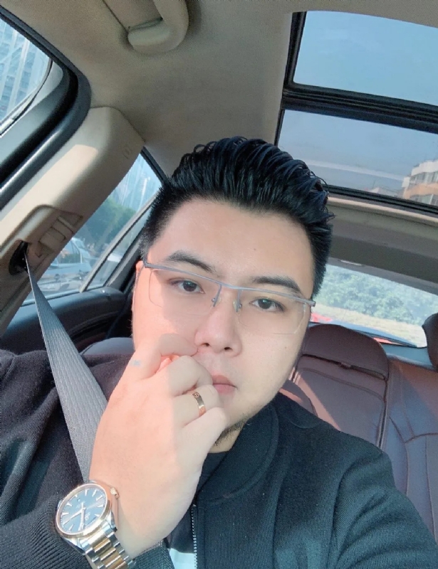 把苹果咬哭的第一张照片--福建认干亲服务网