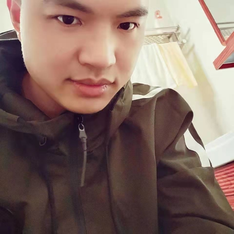 高大上的宅男的第二张照片--福建认干亲服务网