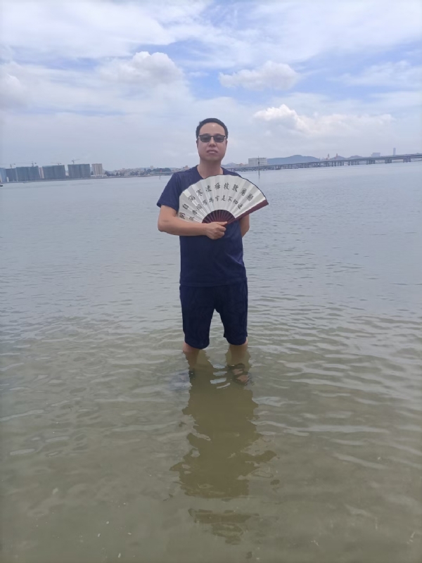 浪迹天涯的第一张照片--福建认干亲服务网