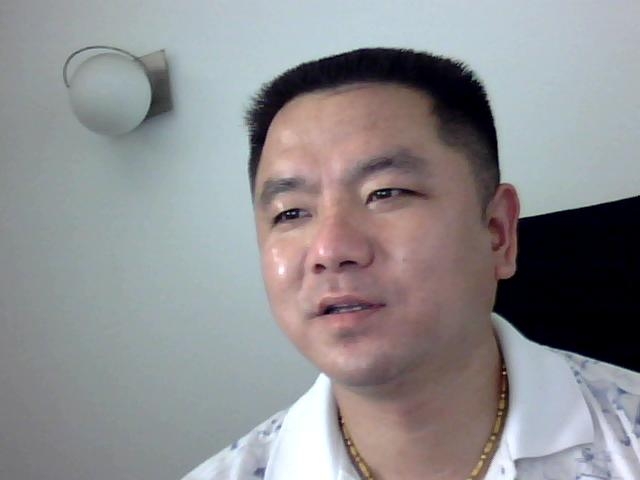 孤寂狼王的第一张照片--福建认干亲服务网