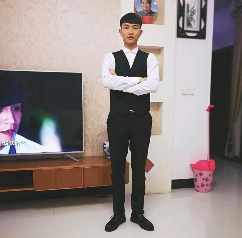 龙飞的第一张照片--福建认干亲服务网