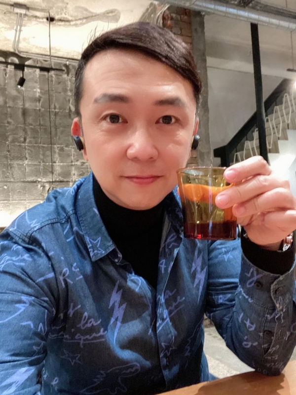 陈道明的第二张照片--福建认干亲服务网