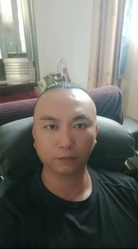 施逸森的第一张照片--福建认干亲服务网