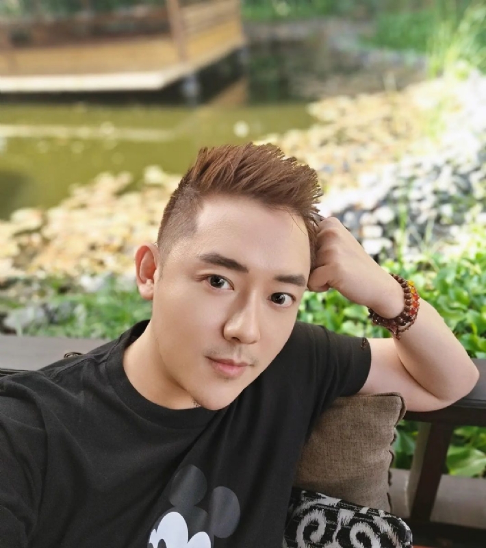 黄家豪的第二张照片--福建认干亲服务网