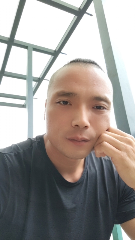 伯爵的第三张照片--福建认干亲服务网