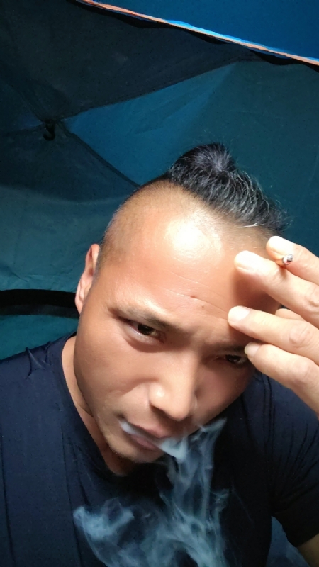 伯爵的第四张照片--福建认干亲服务网