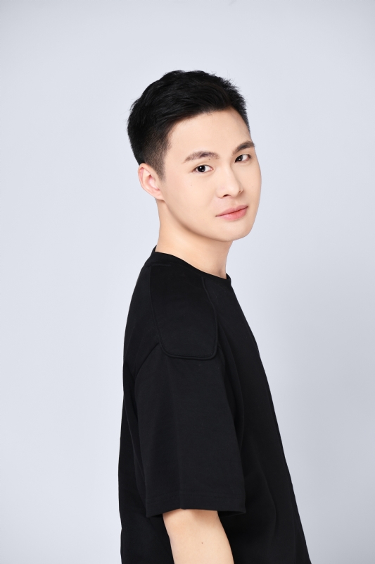 厦门牛郎的第一张照片--福建认干亲服务网