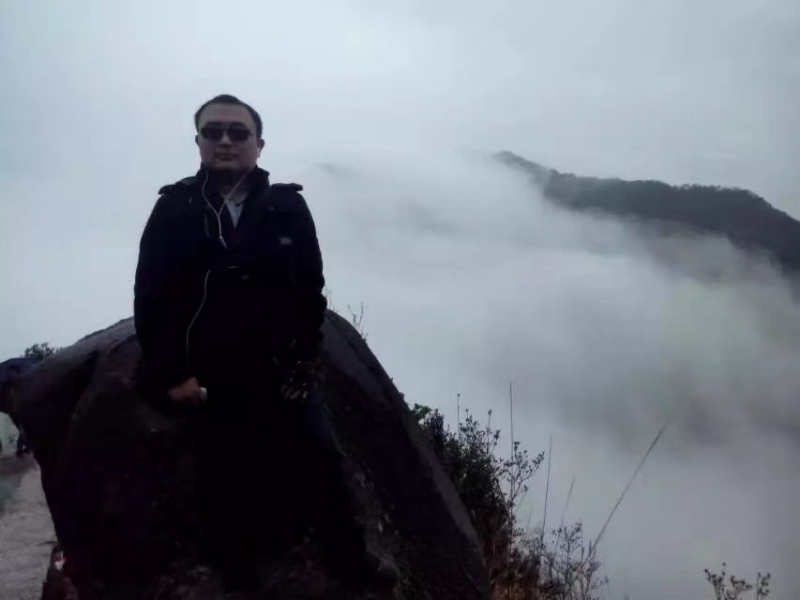 如影随形的第三张照片--福建认干亲服务网