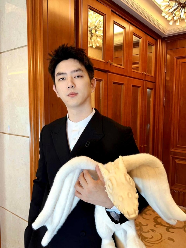 杨chen的第二张照片--福建认干亲服务网