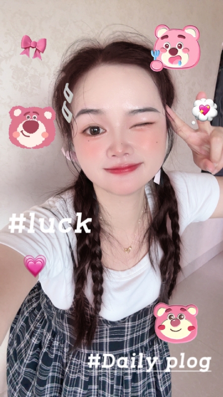 丫头的第四张照片--福建认干亲服务网